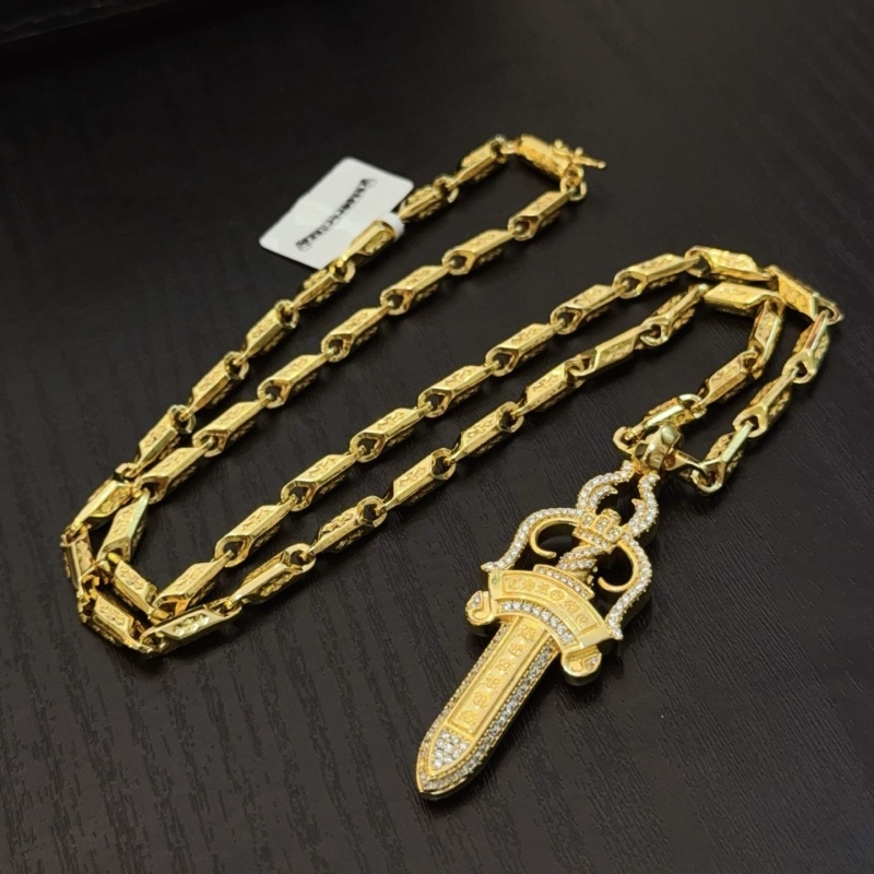 Ch*0me He**ts necklaces